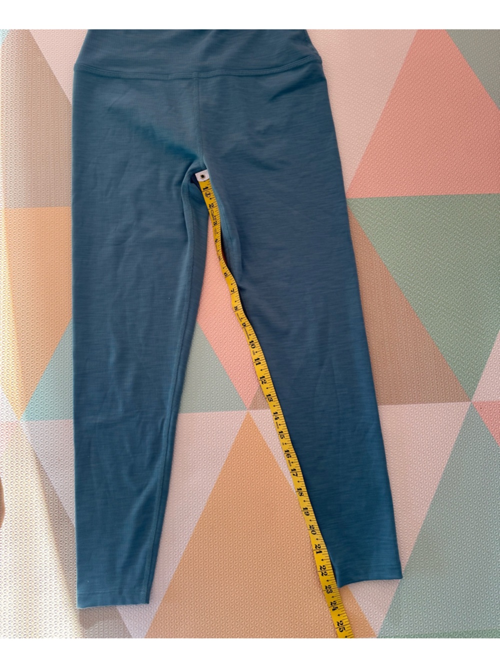Beyond Yoga Teal Set with Cropped Tank Top - XL and Leggings - L - Picture 9 of 12